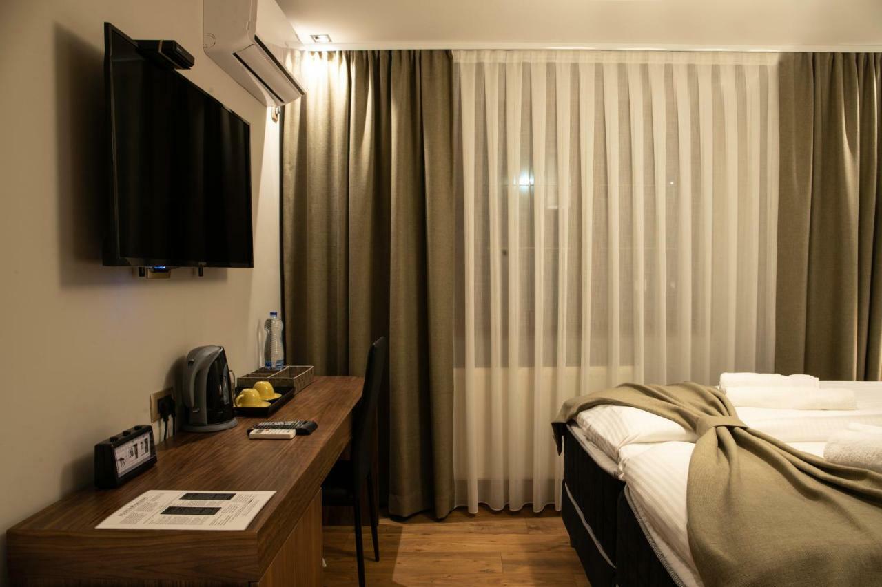 Boulevard Exclusive Priština Exteriér fotografie